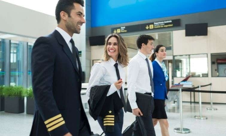 4 people working in an airline