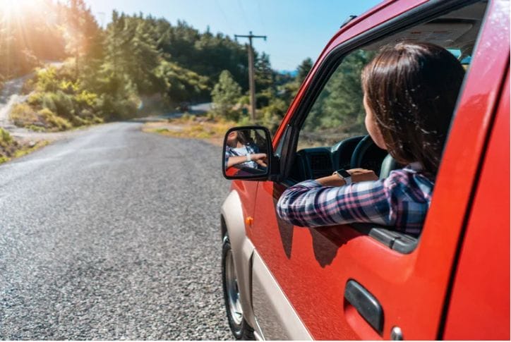 solo woman road trip safety